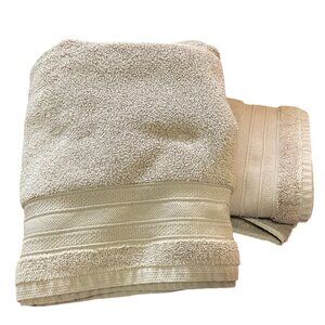 Tan Bath Towels x2